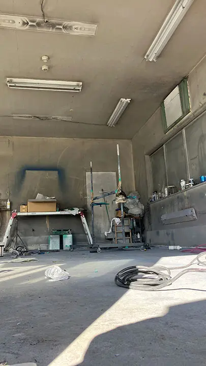 羽毛山工場内部